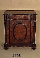 Halbschrank, Holland, um 1860, Louis- Philippe, Korpus Weichholz, Nußbaum- und Wurzelnußfurnier, 1-tÜrig, mit ovaler FÜllung, sehr schÖne ...