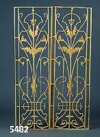 Paar Ziergitter, Frankreich, um 1890-1900, Eisen, mit vollplastischem Distel- dekor, sekundÄr cremefarben gefaßt, je ca. 102 x 31 cm