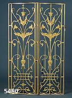 Paar Ziergitter, Frankreich, um 1890-1900, Eisen, mit vollplastischem Distel- dekor, sekundÄr cremefarben gefaßt, je ca. 102 x 33 cm