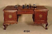 Damenschreibtisch, deutsch, um 1910/15, Barockstil, Korpus Weichholz, Buche und Eiche massiv, Eichefurnier, geschwungene KlauenfÜße, mit ...