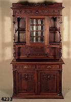 Vielzweckschrank, Frankreich, um 1890/1900, Umkreis von Dijon, eklektizistischer Stil, Elemtente des Klassizismus und des Barock mit der ...