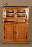 Aufsatzschrank, Elsaß, um 1880/90, ausge- suchtes Kiefernholz, z.T. beste QualitÄt, Front auf Rahmen gearbeitet, original GlÄser, EinlegebÖden ...