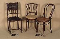 Stuhlset, bestehend aus 9 sogenannten Kaffee hausstÜhlen nach dem Vorbild von Thonet, Bug- holz, klare LinienfÜhrung, zeitlos, dazu 3 StÜhle, ...