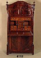 SchranksekretÄr, mitteldeutsch, um 1840/50, Korpus Weichholz/Hartholz, Pyramidenmahagoni- furnier gespiegelt, 3-teilig, Kopf geschwungen , Front ...