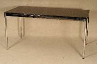 USM-Haller Tisch, Entwurf 1960/65, Stahl- rohrkonstruktion, Tischplatte Eichefurnier geschwÄrzt, Gebrauchsspuren, bedeutendes StÜck des ...
