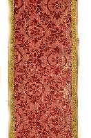 Seidensamt, Italen, um 1700, Seide auf Baumwolle, ca. 156 x 24 cm, Schätzwert: 550.- EURO, EHZ: 4-5