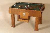 Billiard-Tisch, Frankreich um 1920/25, frÜhes Art-Deco, Billiard mit Hindernissen, Buche massiv, Buchefurnier bzw. Nussbaumfurnier, ...