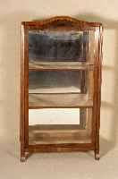 Vitrine, sÜddeutsch/Österreich, um 1850/60, SpÄtbiedermeier, Korpus Weichholz, Nußbaumfurnier, 3 Seiten verglast, RÜckwand verspiegelt, ...