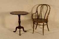 Beistelltisch, England, Eiche massiv, viktor ianischer Stil, Balusterschaft, Beine 3 fach ausladend, H. 71 cm, D. 60 cm