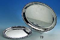 Konvolut 2 ovale Tabletts, Italien, 800er Silber, Kordelbandverzierung, ca. 195 g, 32 x 24 cm bzw. 23 x 16 cm