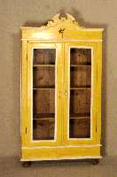 WÄscheschrank, deutsch, um 1890, GrÜnderzeit, Korpus Weichholz, auf Rahmen gearbeitet, Kopf mit geschweiftem und gesprengtem Giebel, GlÄser ...