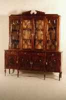 Aufsatzschrank, England, um 1840, Korpus Weichholz, Mahagoni massiv, Mahagonifurnier gespiegelt, Unterteil mit gerieften FÜßen, 4 kleine ...