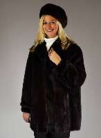 Saga Mink Nerzjacke, Gr. 40/42, schwarzes Innenfutter, Reverskragen, Ärmel mit Manschetten, Innenlabel Chic in Pelz, Karlsruhe, 2 ...