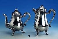 Tee- und Kaffeekanne, Frankreich Paris, im Stil von Ludwig XVI, 1900/10, gebauchte Form, Akanthusblattverzierung, zurÜckhaltend typ. schwere ...