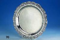 Anbietschale aus Silber, 900er Silber, z.T. mit floralem Muster, D ca. 36 cm, Handarbeit, Gewicht 760 g