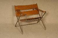 Faltbarer Sessel, deutsch, Entwurf Marcel Breuer, 1927, Weiterentwicklung des "Wassily ", Stahlrohrgestell, vernickelt, Kernleder natur, ...