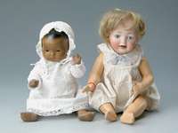 MassepÜppchen, um 1925/30, Kurbelkopf, Steif gelenke, schokoladenbraunes Baby, H. ca.