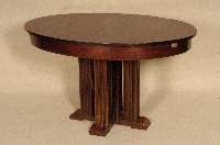 Ovaler Ausziehtisch, Holland, um 1920, ArtDeco, Amsterdamer Schule, Platte Nußbaum massiv, Zarge Nußbaumfurnier, eckige FÜße mit aufgesetzter ...