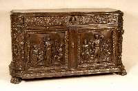 Große Anrichte, deutsch, um 1900, Renaissancestil, Korpus Weichholz, Eiche massiv, Eichefurnier, Gestell auf TatzenfÜßen, abgerundete Ecken mit ...