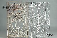 Ziergitter, Frankreich, 20er Jahre, Schmiedeeisen, stil. floraler Dekor im typ. Art-Deco, ca. 95 x 55 cm, korrodiert
