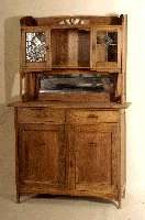 Buffetschrank, deutsch, um 1920, Eiche massiv, naturbelassen, Oberteil 2-tÜrig, bleiverglast, Oberteil mittig als Ablagefach, Durchbrucharbeiten, ...