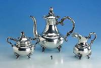 Kaffeeservice, deutsch ca. 50/60er Jahre, 925er Silber, Gew. total ca. 1400 g, bestehend aus: Kaffeekanne mit Deckel, Zuckerdose mit Deckel und ...