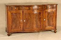 Buffet, Elsaß, um 1860, Korpus Weichholz, Mahagonifurnier, z.T. Pyramidenmahagonifurnier gespiegelt, PerlmuttbeschlÄge aus der Zeit, FÜße ...