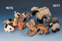 Konvolut Steiff, 1950-74, 1x Leopard, L. ca. 28 cm, 50er Jahre; 1 x Nashorn, Nosy, H. ca. 10 cm, 1968-74; 1 x Rehkitz, Fawn, H. ca. 22 cm; 2 x ...