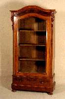Garderobenschrank, deutsch, um 1860, Louis -Philippe, Korpus Weichholz, Mahagonifurnier, abgeschrÄgte Ecken, in Veluten auslaufend, gebogener ...