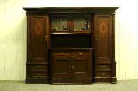 Eichenbuffetschrank, deutsch, um 1910, signiert Hoftischlerei Grosguß Berlin, Korpus Weichholz, Eiche massiv, Eichefurnier, teilbar in fÜnf ...