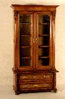 BÜcher- bzw. Sammlerschrank, deutsch, um 1880 , Neorenaissancestil, Korpus Weichholz, Nußbaum- bzw. Wurzelnußfurnier, Unterteil 2 Schubladen, ...