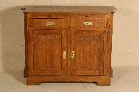 Anrichte, deutsch, um 1900, Korpus Weichholz , Eiche massiv, Eichefurnier, ursprÜnglich wohl Unterteil eines Buffets, zurÜckgesetzte Ecken, ...