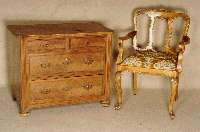 Waschkommode, deutsch, um 1890/1900, Korpus Weichholz, Nußbaum- bzw. Wurzelnußfurnier gespiegelt verlegt, Lisenen gerieft, Leisten 3-fach ...