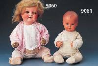 Massepuppe, Heubach, KÖppelsdorf, um 1910, Porzellankopf, blaue Schlafaugen, offener Mund mit beweglicher Zunge, BabykÖrper, vier Finger ...