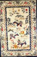 China Seide, China, ca. 40 Jahre, reine Naturseide, ca. 185 x 125 cm, Schätzwert: 1300.- EURO, EHZ: 2