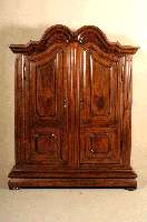 Barockstilschrank, wohl Italien, um 1960, Korpus Weichholz, RÜckwand Sperrholz, nußbaumfarbig, Nußbaumfurnier, KugelfÜße, sehr schÖne ...