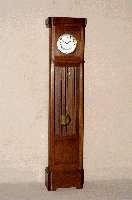Standuhr, deutsch, um 1920, Korpus Weichholz , Eichefurnier, schÖnes geschliffenes Glas, typisch aus der Zeit, gerader Kopf, kleine runde ...