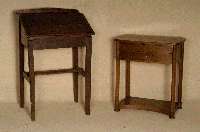 NÄhtisch, deutsch, um 1910, Eiche massiv, Eichefurnier, 6-eckige Beine, im Unterteil mit Ablage, oben 2 Schubladen mit leicht gebogener Platte, ...