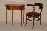 Armlehnstuhl, deutsch, um 1900, im Stil von Thonet, poliert, restauriert, mit Leder bezogen, ca. 84x71x55 cm, Sh. 50 cm, St. 48 cm