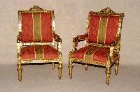 Armlehnsessel, Italien, 60er/70er Jahre, Buche massiv, goldfarben gefaßt, Bezug und Polsterung sekundÄr, stÄrkere Gebrauchsspuren, Rahmen ...