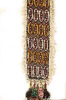 Amulett fÜr Zelteingang, Turkmenistan, um 1900, Petit Point Stickerei, ca. 59 x 12 cm, SchÄtzwert: 600.- EURO, Seidenstickerei und, ...