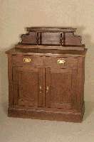 Aufsatzkommmode, deutsch, um 1906/08, Korpus Weichholz, Eiche massiv, Front auf Rahmen gearbeitet, ausgesuchtes Kernholz, sparsame ...