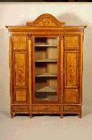 Vielzweckschrank, deutsch, um 1900, Jugendstil, Korpus Weichholz, Obstholz massiv, stiltypisch, geometrisch gearbeitet, 3-tÜrig, FÜllungen ...