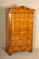 Schrank, deutsch, um 1860, Korpus Weichholz, Birkefurnier, Louis-Philippe-Stil, seitlich abgeplattet, 1-tÜrig, sogenannter Blender, poliert, ...