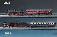 Zug-Set "Nahverkehr", MÄrklin, Spur HO, 2. HÄlfte 20. Jh., 1 Dampflokomotive (Nr. 086521-2), 3 versch. Nahverkehrs-Wagen, l. bespielt, ...