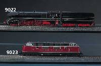 E-Lok, MÄrklin, Spur HO, 2. HÄlfte 20. Jh., Baureihe V 200 DB, Nr. V 200 018, l. bespielt, im Orig.-Karton, sehr guter Zustand, sammelwÜrdig