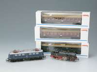 Zug- bzw. Wagenset, MÄrklin, Spur HO, 2. HÄlfte 20. Jh., Blech, 3 x Baureihe 4191 Großraumpersonenwagen 3. Klasse, 1 GepÄckwagen Baureihe 4186, ...