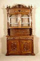 Vielzweckschrank, Frankreich, um 1890/1900, Korpus Hartholz, Eiche massiv, Front gedrechselte SÄulen, balusterfÖrmig, aufgesetzte Schnitzereien ...