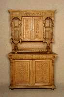Buffetschrank, Belgien, um 1900, Eiche massiv, Holz in naturbelassenem Zustand (hell) , Oberteil mit zwei kleinen TÜren und zwei seitlichen ...