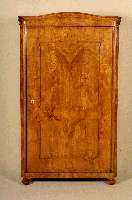 Schrank, wohl deutsch, um 1860/70, Esche massiv, Eschefurnier, eintÜrig, Alters- und GebrauchsschÄden, ein Fuß beschÄdigt, ca. 171x100x45 cm